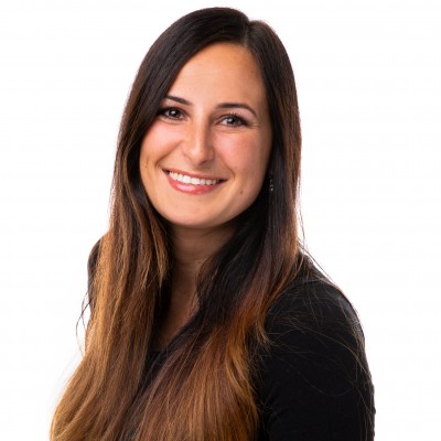 Esther | Vanaf juni 2019 ben ik 2 dagen in de week werkzaam als receptioniste bij Ortho Euregio. U kunt met mij afspraken maken en/of afzeggen aan de balie of via de telefoon.