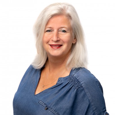 Yvonne  Hueskes | Receptioniste | Sinds 1 november 2020 werk ik met veel plezier bij Ortho Euregio als receptioniste/administratief medewerkster, zowel in Enschede als Hengelo. 