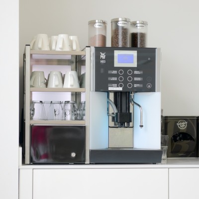 Koffie Corner
Verse bonenkoffie, cappucino,
thee en chocolade 